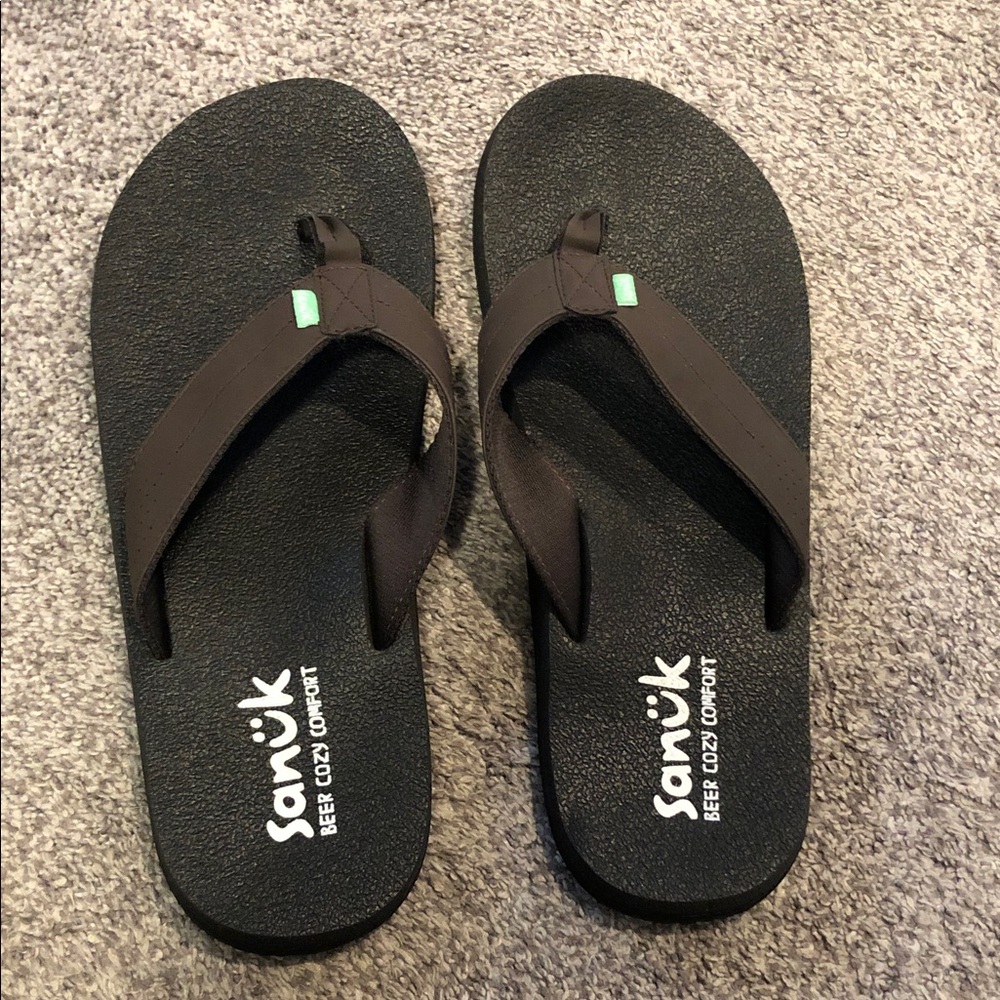 Sanuk Dark Brown Flip Flops men’s 12